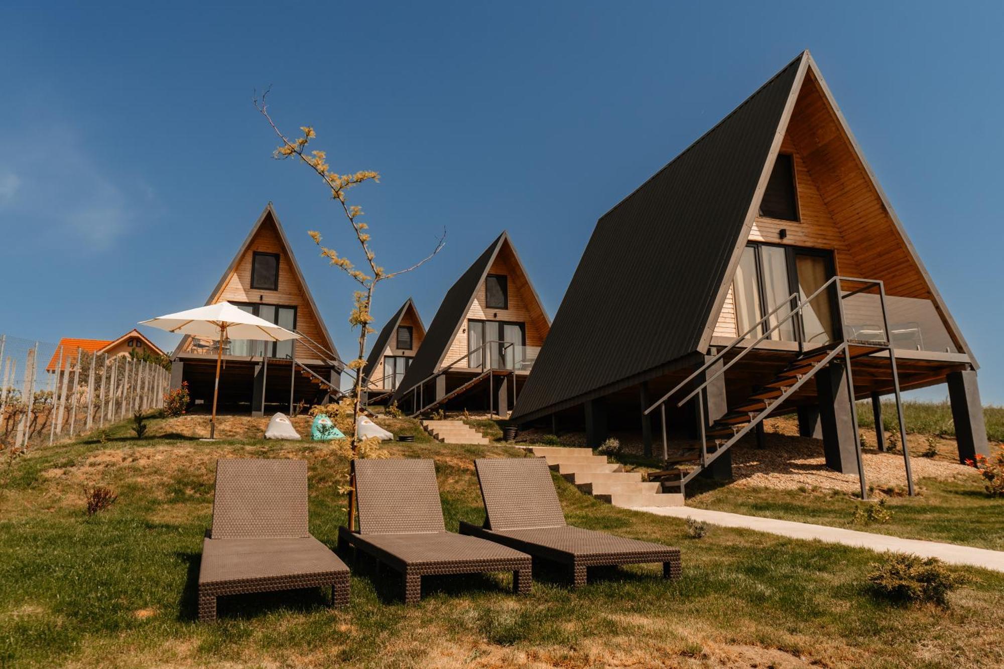 Cavo Village- Cabins Rental Baile 1 Mai Rontau Екстер'єр фото